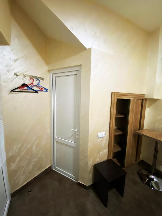 Domino Yerevan Hostel And Hotel Eksteriør billede