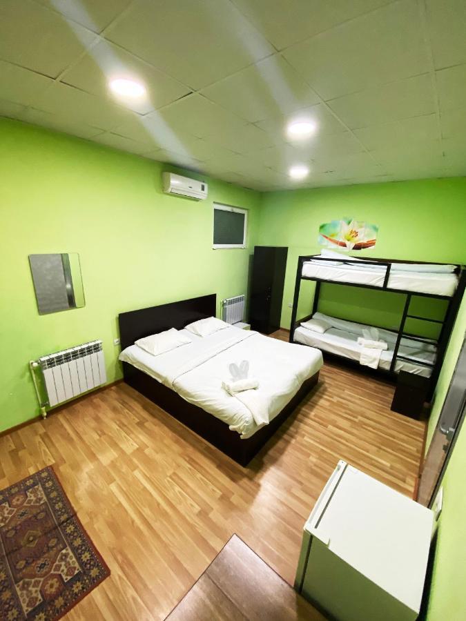 Domino Yerevan Hostel And Hotel Eksteriør billede